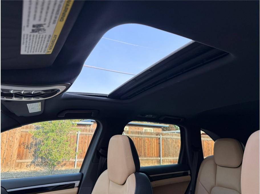 2016 Black Porsche Cayenne