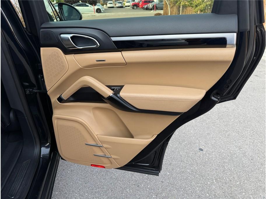 2016 Black Porsche Cayenne