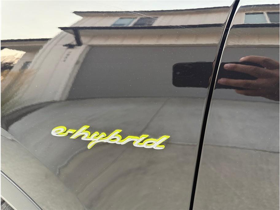 2016 Black Porsche Cayenne