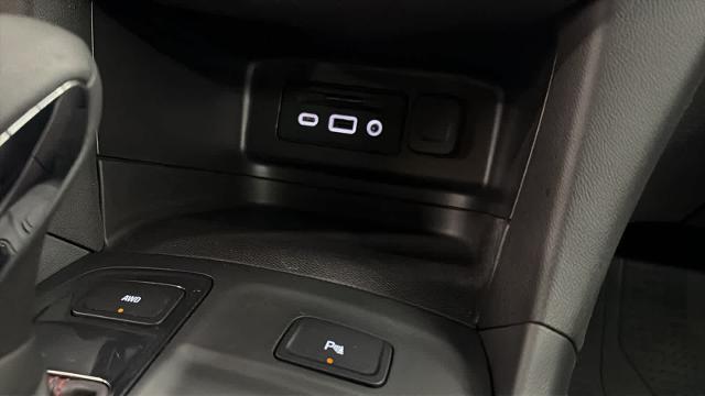 used 2024 Chevrolet Equinox car, priced at $27,995