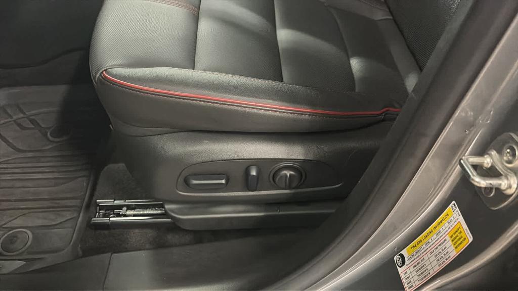 used 2024 Chevrolet TrailBlazer car, priced at $27,495