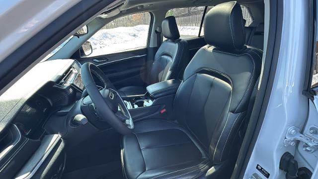 used 2023 Jeep Grand Cherokee car, priced at $30,995