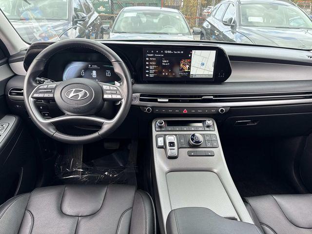 used 2025 Hyundai Palisade car, priced at $35,090