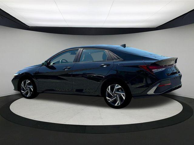 new 2025 Hyundai Elantra car, priced at $21,167