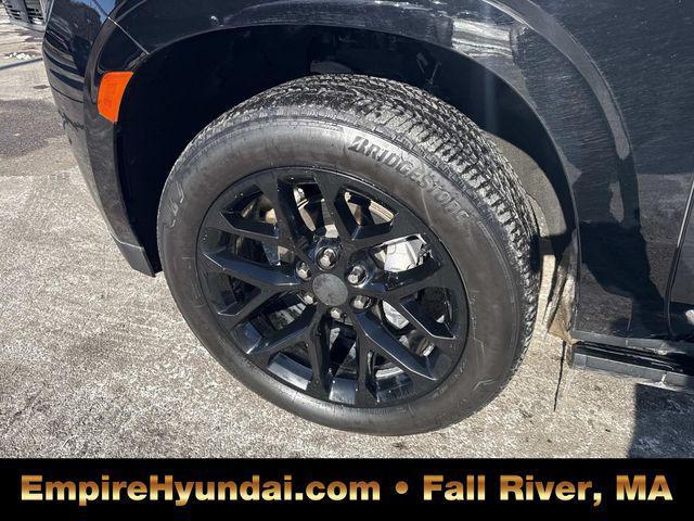 used 2023 GMC Yukon XL car, priced at $61,590