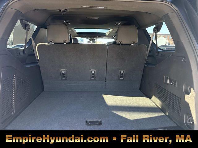 used 2023 GMC Yukon XL car, priced at $61,590