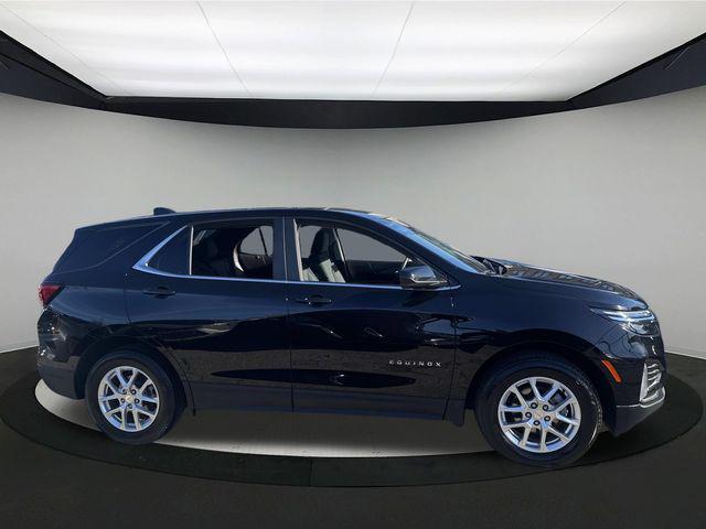 used 2024 Chevrolet Equinox car, priced at $22,090