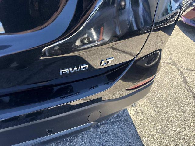 used 2024 Chevrolet Equinox car, priced at $22,090