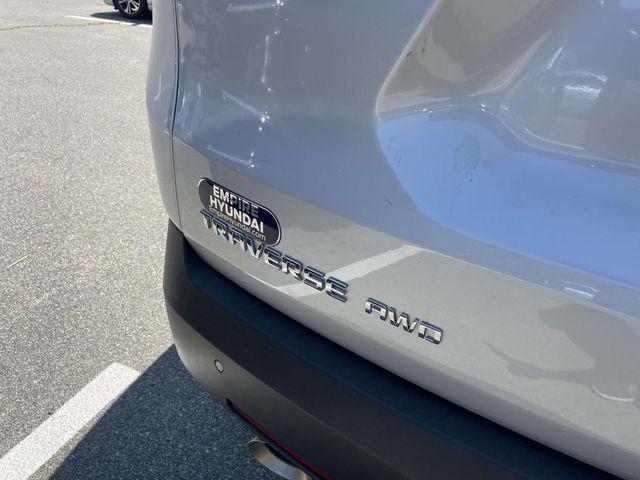 used 2022 Chevrolet Traverse car, priced at $27,090