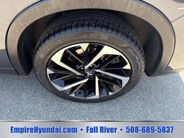 used 2024 Mitsubishi Outlander car, priced at $24,785