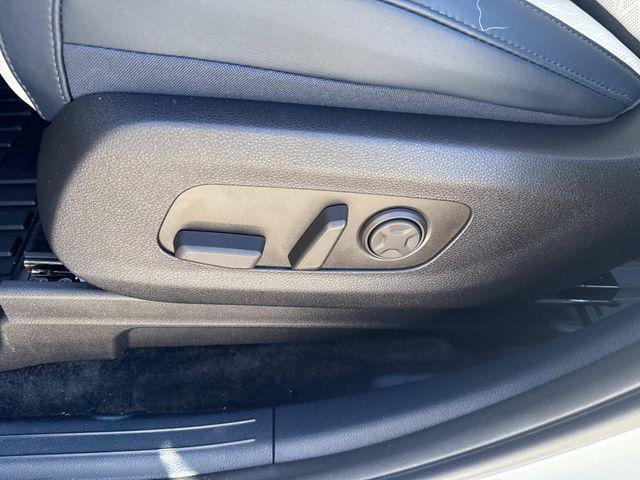 used 2025 Kia Carnival Hybrid car, priced at $41,690