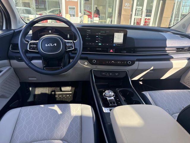 used 2025 Kia Carnival Hybrid car, priced at $41,690