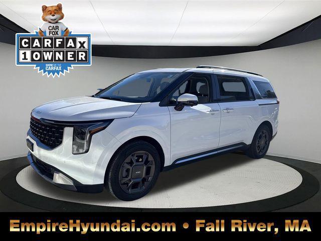 used 2025 Kia Carnival Hybrid car, priced at $41,690