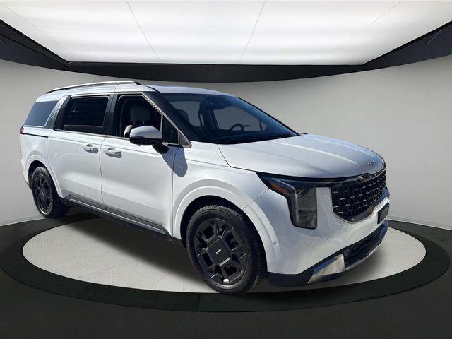 used 2025 Kia Carnival Hybrid car, priced at $41,690