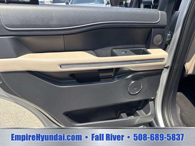 used 2024 Ford Expedition car, priced at $45,385