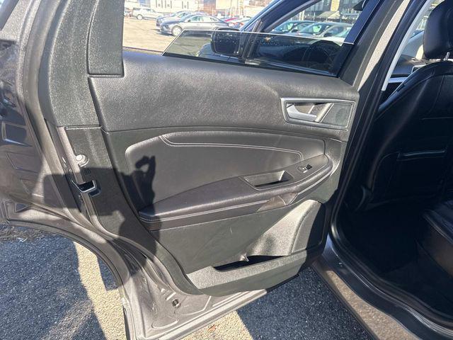 used 2024 Ford Edge car, priced at $20,990