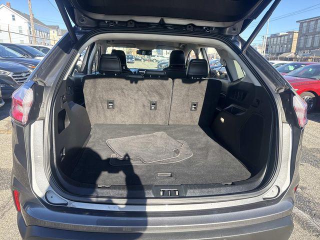 used 2024 Ford Edge car, priced at $20,990