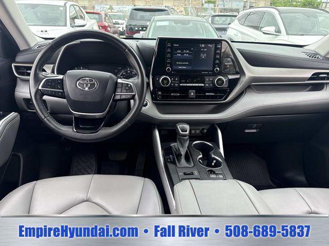 used 2020 Toyota Highlander car, priced at $27,685