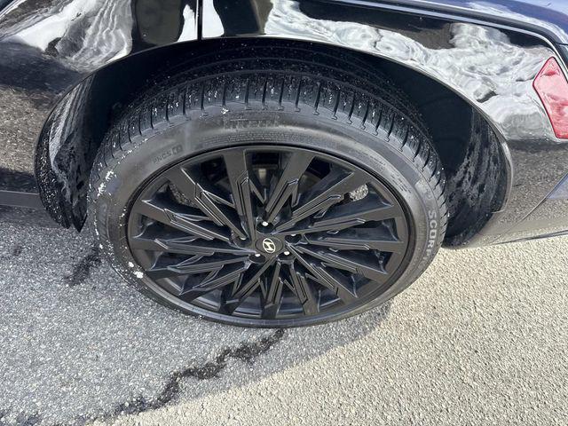 used 2025 Hyundai Santa Fe car, priced at $38,990