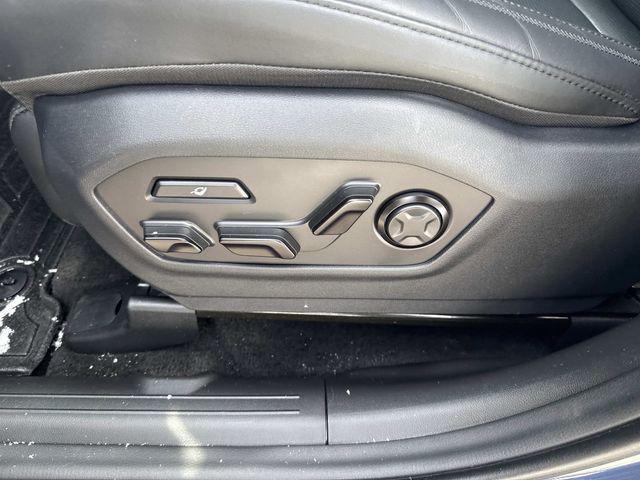 used 2025 Hyundai Santa Fe car, priced at $38,990