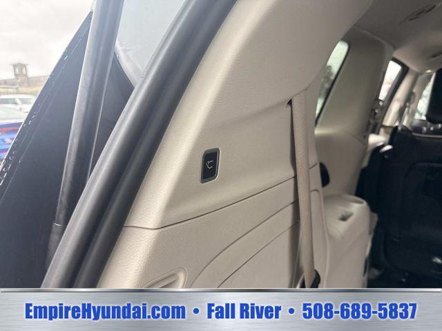 used 2023 Chrysler Pacifica Hybrid car, priced at $26,385