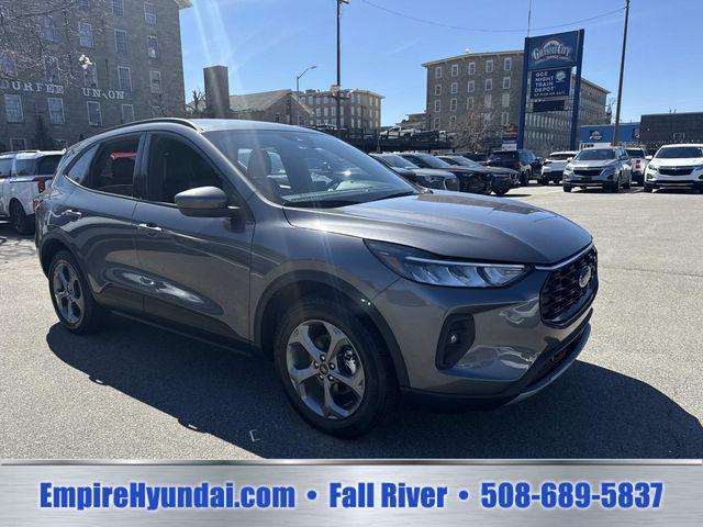 used 2025 Ford Escape car, priced at $26,385