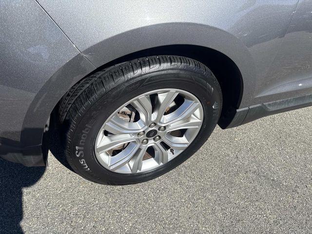 used 2023 Ford Edge car, priced at $22,190