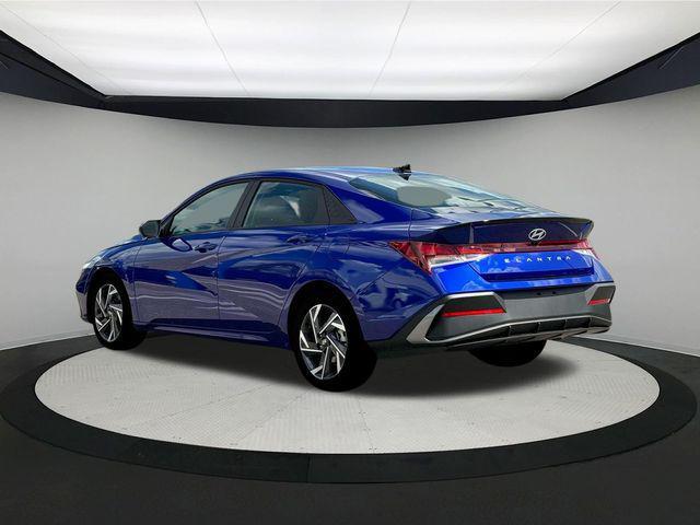 new 2025 Hyundai Elantra car, priced at $21,656