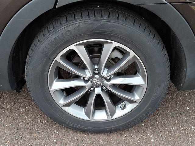 used 2017 Hyundai Santa Fe car, priced at $11,499