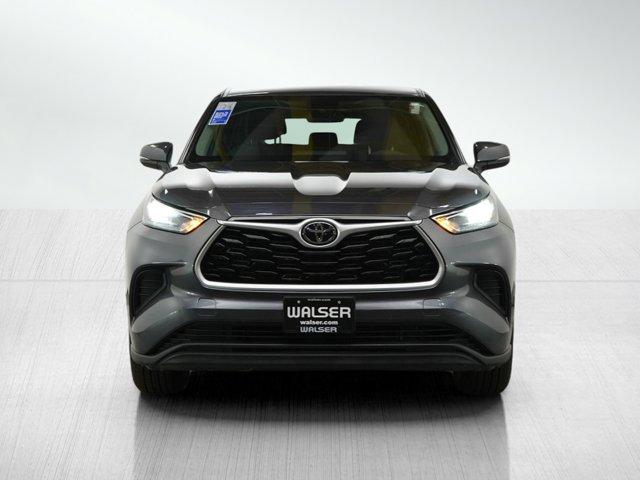 used 2022 Toyota Highlander car, priced at $23,499