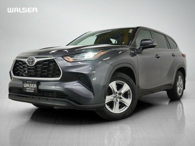 used 2022 Toyota Highlander car, priced at $23,499