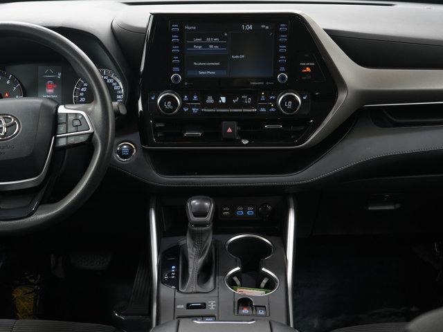 used 2022 Toyota Highlander car, priced at $23,499