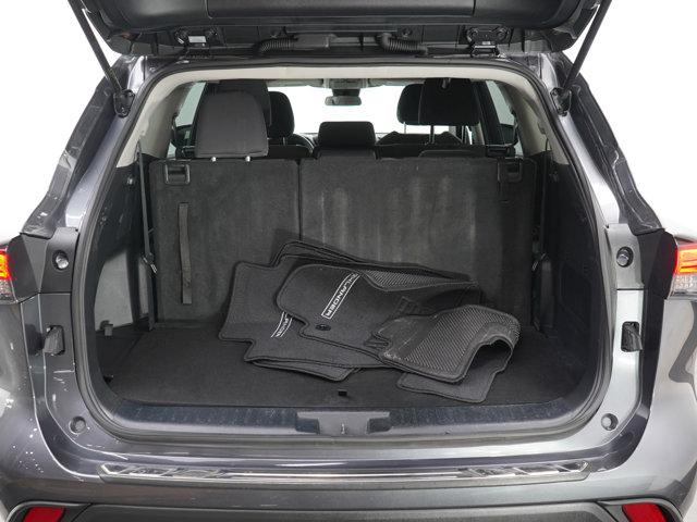 used 2022 Toyota Highlander car, priced at $23,499