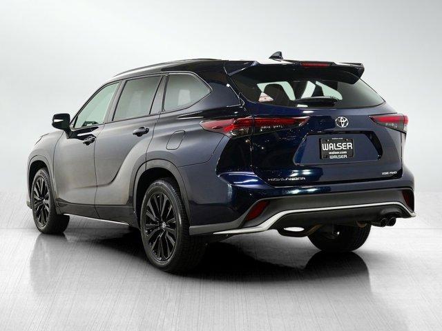 used 2025 Toyota Highlander car, priced at $43,348