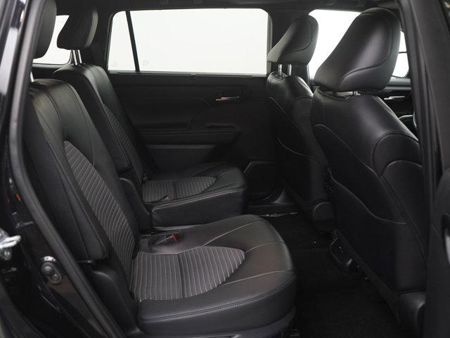 used 2025 Toyota Highlander car, priced at $41,348