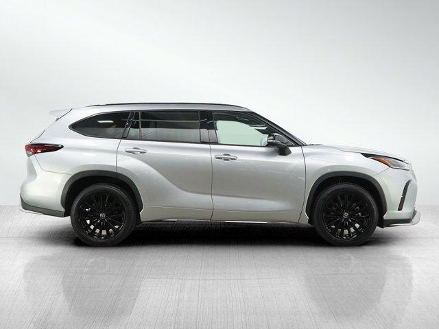 used 2025 Toyota Highlander car, priced at $44,049