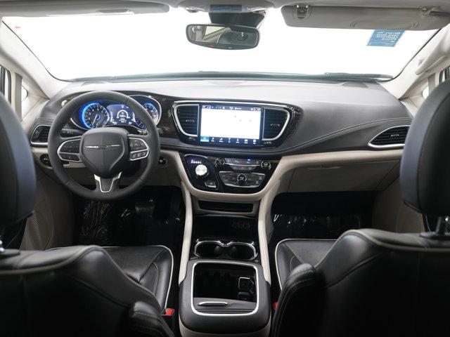 used 2024 Chrysler Pacifica car, priced at $35,998