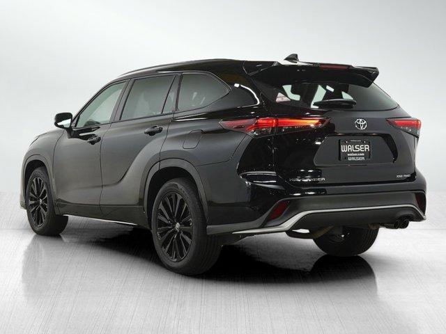used 2025 Toyota Highlander car, priced at $44,049