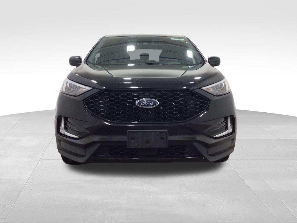 used 2024 Ford Edge car, priced at $30,600