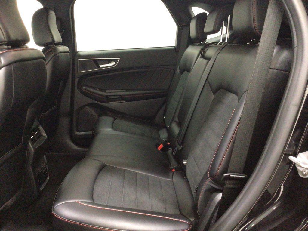 used 2024 Ford Edge car, priced at $30,600