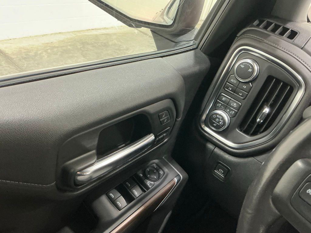 used 2019 GMC Sierra 1500 car, priced at $33,000