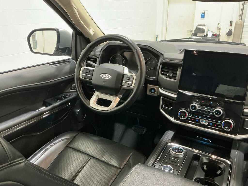used 2024 Ford Expedition car, priced at $44,500