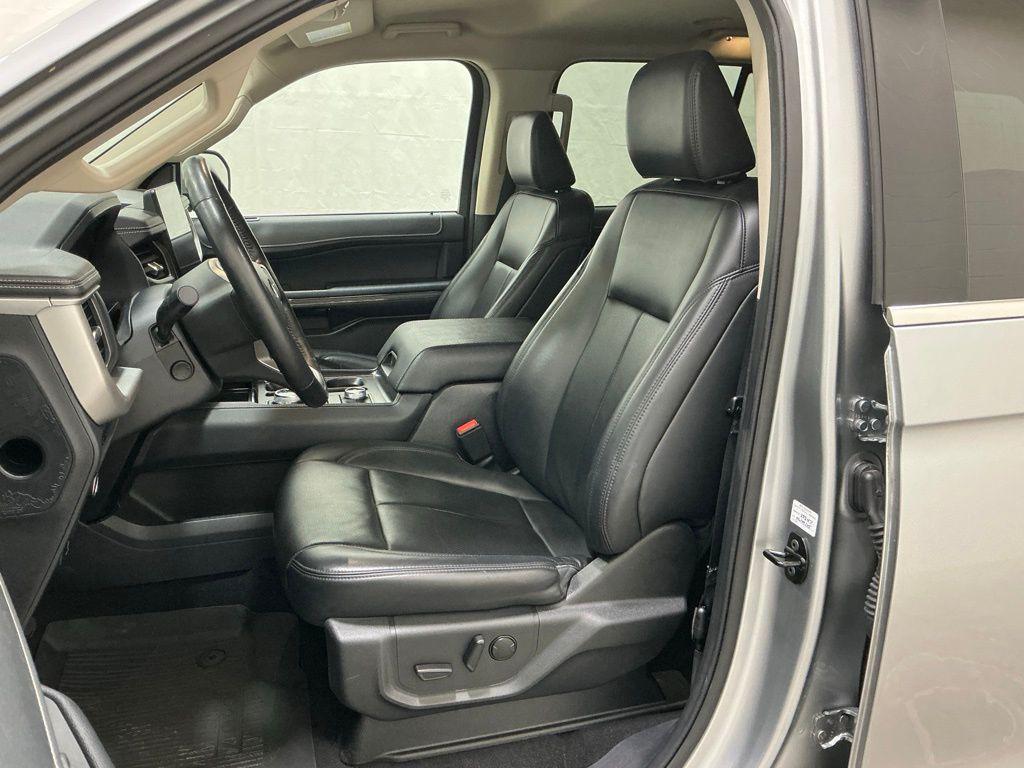 used 2024 Ford Expedition car, priced at $44,500