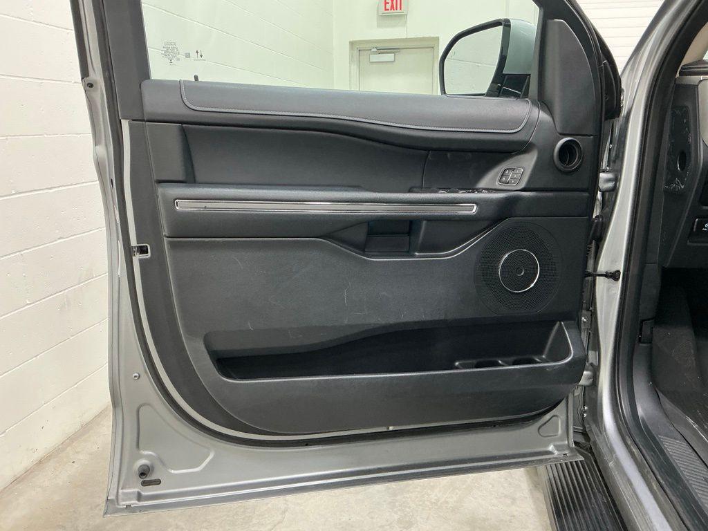 used 2024 Ford Expedition car, priced at $44,500