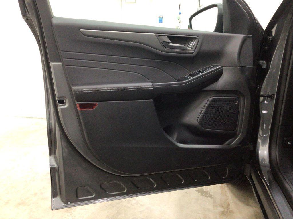 new 2026 Ford Escape car, priced at $31,335