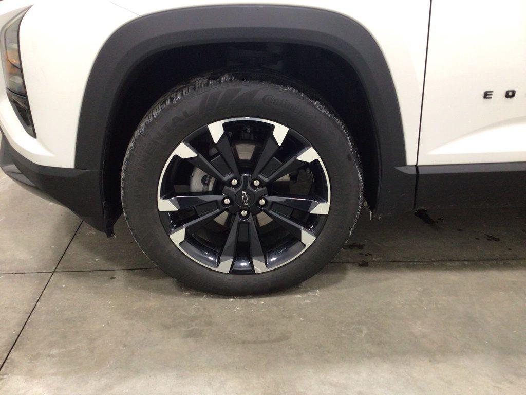 used 2025 Chevrolet Equinox car, priced at $30,500