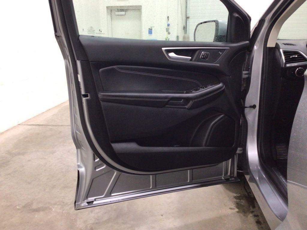 used 2024 Ford Edge car, priced at $29,600