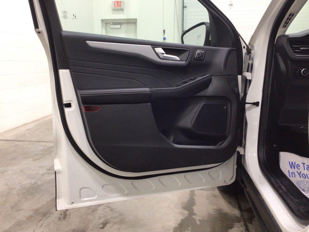 used 2024 Ford Escape car, priced at $25,500