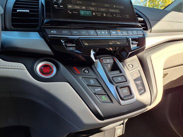 new 2026 Honda Odyssey car, priced at $43,210