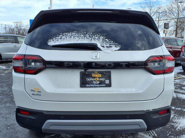 new 2025 Honda Pilot car, priced at $44,795